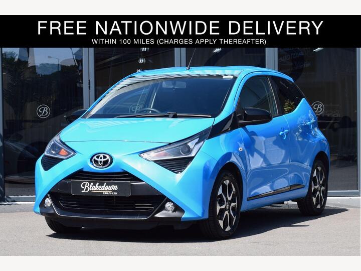 Toyota AYGO 1.0 VVT-i X-trend Funroof X-shift Euro 6 5dr Toyota AYGO 1.0 VVT-i X-trend Funroof X-shift Euro 6 5dr