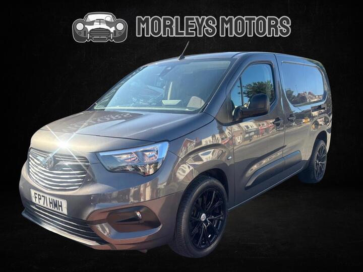 Vauxhall Combo 1.5 Turbo D 2300 Sportive Crew Van L2 Euro 6 4dr