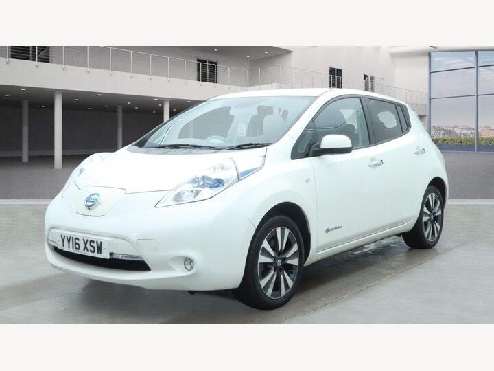 Nissan Leaf 30kWh Tekna Auto 5dr