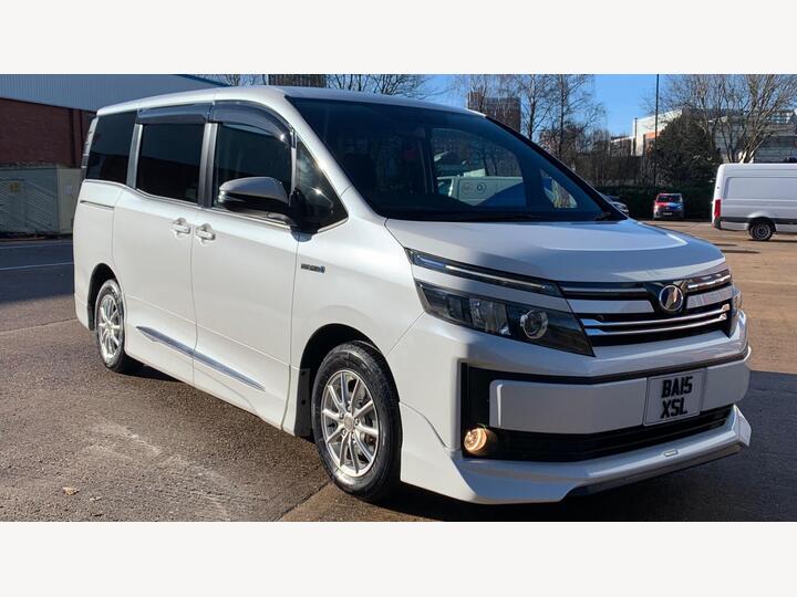 Toyota Voxy 1.8 PETROL HYBRID AUTO 7 SEATS MPV ULEZ