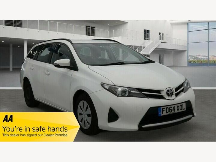 Toyota Auris 1.4 D-4D Active Touring Sports Euro 5 (s/s) 5dr