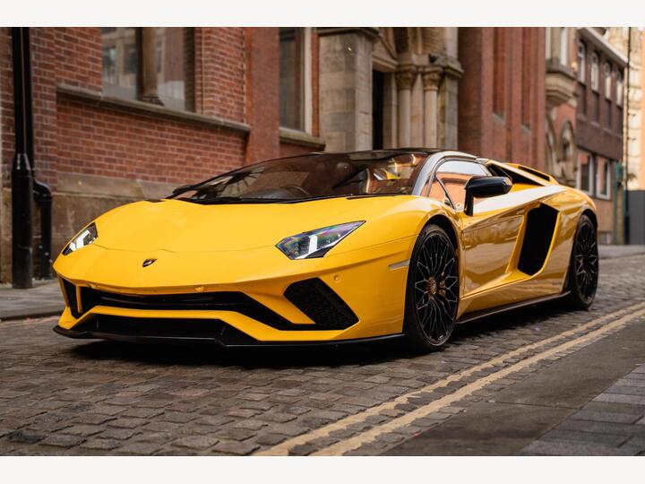 Lamborghini Aventador 6.5 V12 LP 740-4 S Roadster ISR 4WD Euro 6 2dr