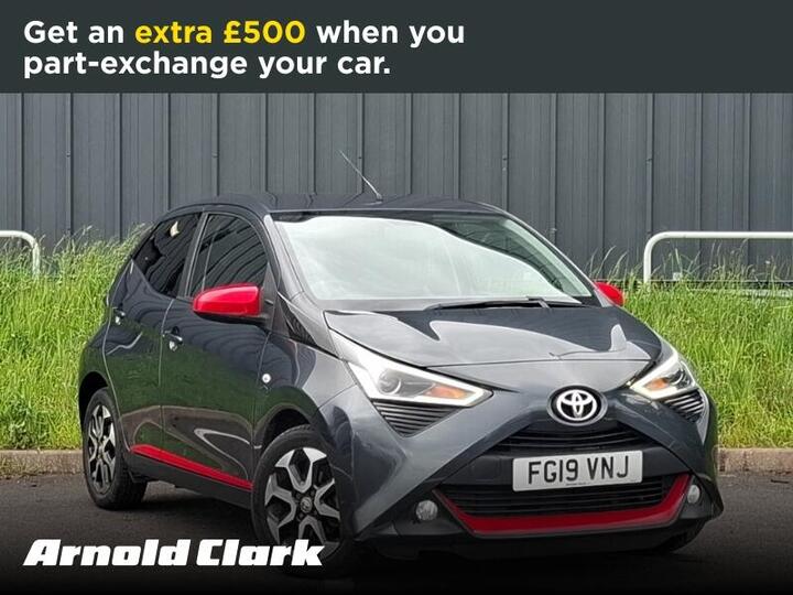 Toyota AYGO 1.0 VVT-i X-trend Funroof X-shift Euro 6 5dr