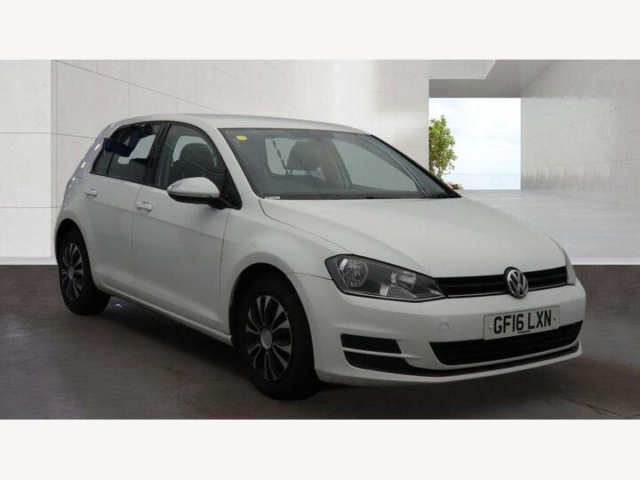 Volkswagen Golf 1.6 TDI BlueMotion Tech S Euro 6 (s/s) 5dr Volkswagen Golf 1.6 TDI BlueMotion Tech S Euro 6 (s/s) 5dr