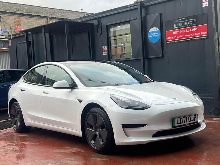 Tesla Model 3 Standard Range Plus Auto RWD 4dr