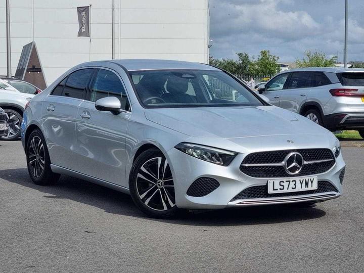 Mercedes-Benz A Class 1.3 A180h MHEV Sport (Executive) 7G-DCT Euro 6 (s/s) 4dr