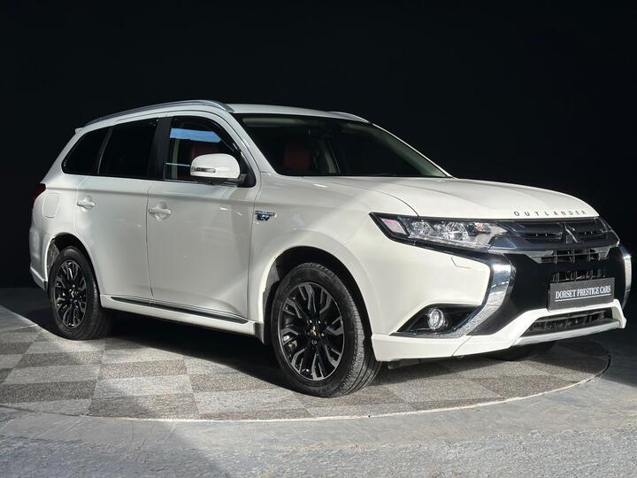 Mitsubishi Outlander 2.0h 12kWh 5h CVT 4WD Euro 6 (s/s) 5dr