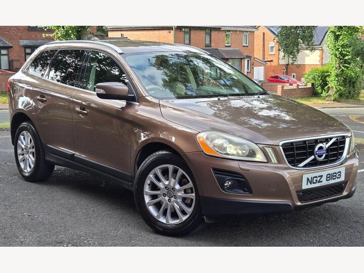 Volvo XC60 2.4 D5 SE Lux Geartronic AWD Euro 4 5dr