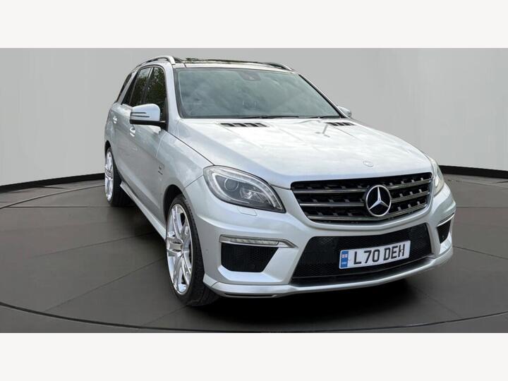 Mercedes-Benz M Class 5.5 ML63 V8 AMG G-Tronic 4WD Euro 5 (s/s) 5dr Mercedes-Benz M Class 5.5 ML63 V8 AMG G-Tronic 4WD Euro 5 (s/s) 5dr