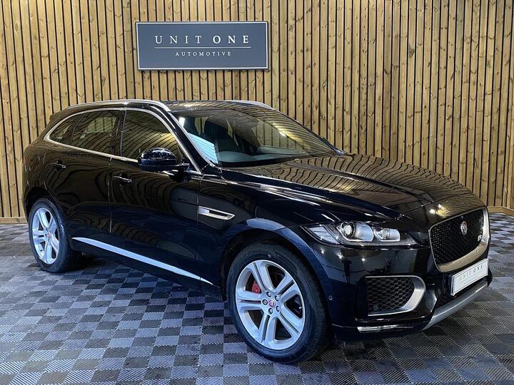 Jaguar F-PACE 3.0 D300 V6 S Auto AWD Euro 6 (s/s) 5dr