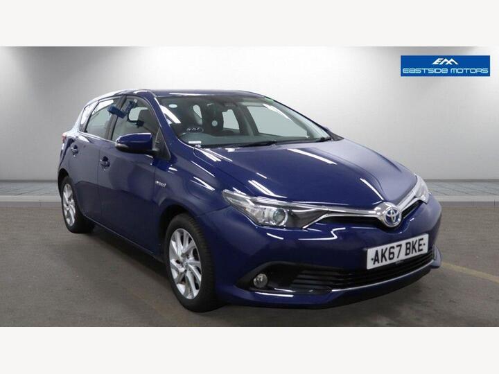 Toyota Auris 1.8 VVT-h Icon Tech CVT Euro 6 (s/s) 5dr Toyota Auris 1.8 VVT-h Icon Tech CVT Euro 6 (s/s) 5dr
