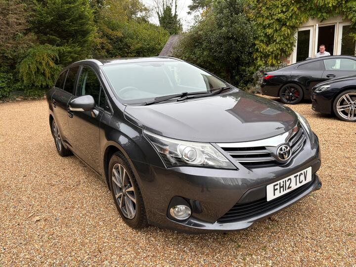 Toyota Avensis 1.8 V-Matic TR Tourer Multidrive S Euro 5 5dr Toyota Avensis 1.8 V-Matic TR Tourer Multidrive S Euro 5 5dr