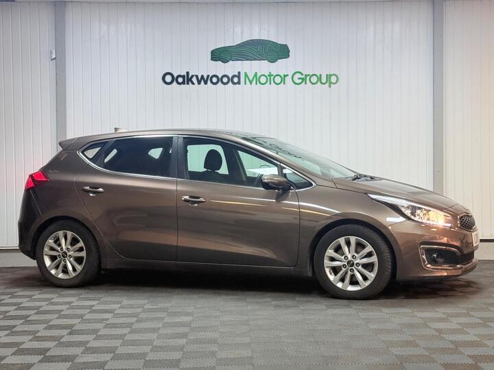 Kia Ceed 1.6 CRDi 2 DCT Euro 6 (s/s) 5dr