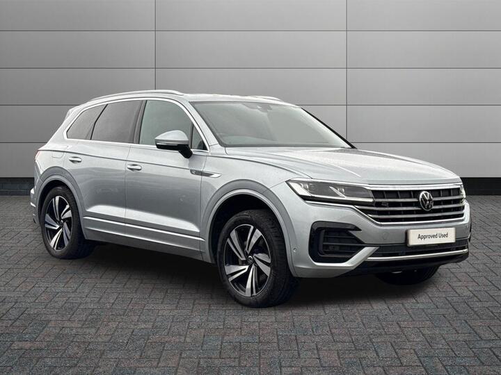 Volkswagen Touareg 3.0 TDI V6 R-Line Tech Tiptronic 4Motion Euro 6 (s/s) 5dr