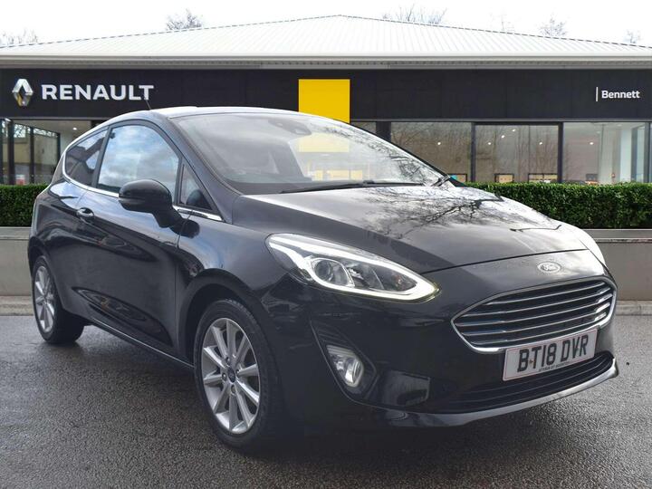 Ford Fiesta 1.0T EcoBoost Titanium Euro 6 (s/s) 3dr Ford Fiesta 1.0T EcoBoost Titanium Euro 6 (s/s) 3dr