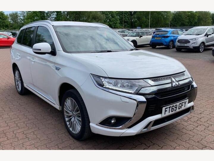Mitsubishi OUTLANDER 2.4h TwinMotor 13.8kWh Dynamic CVT 4WD Euro 6 (s/s) 5dr