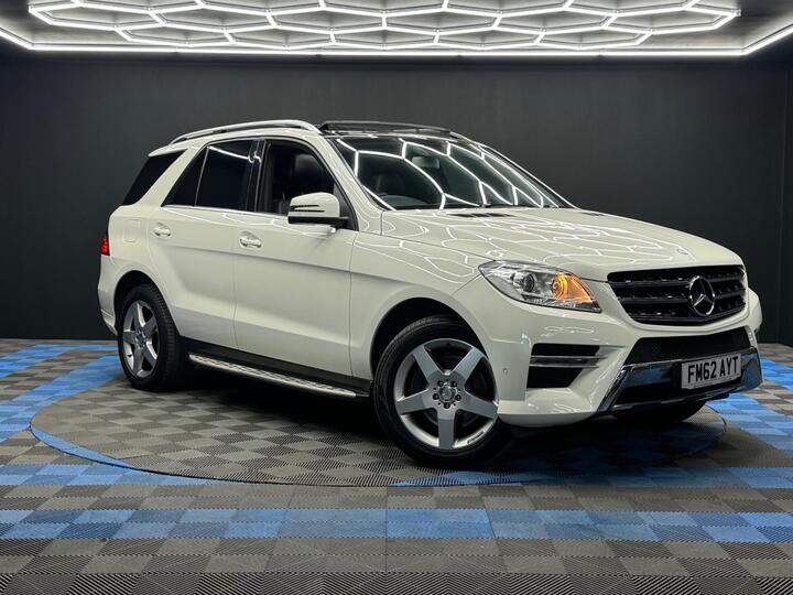 Mercedes-Benz M Class 3.0 ML350 V6 BlueTEC Sport G-Tronic 4WD Euro 6 (s/s) 5dr Mercedes-Benz M Class 3.0 ML350 V6 BlueTEC Sport G-Tronic 4WD Euro 6 (s/s) 5dr