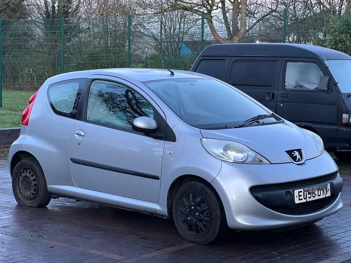 Peugeot 107 1.0 12V Urban Move Euro 4 3dr