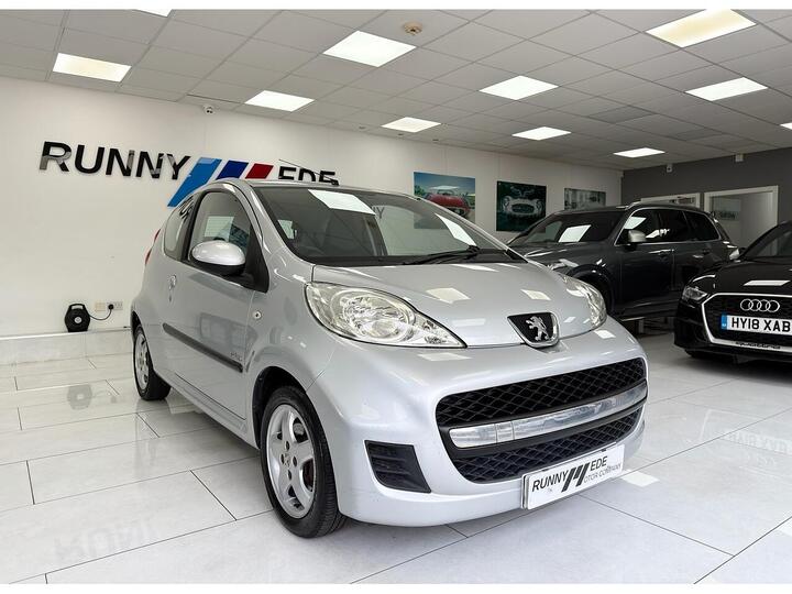 Peugeot 107 1.0 12V Allure Euro 4 3dr