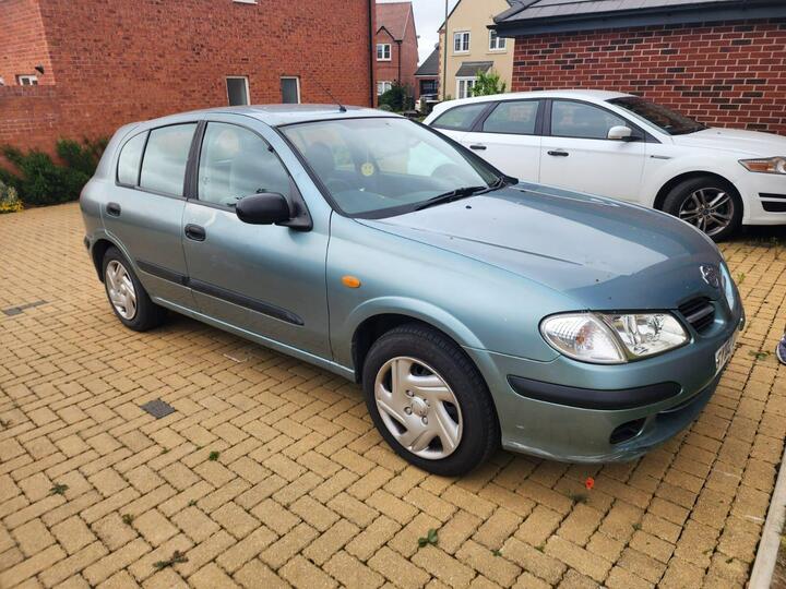 Nissan Almera 1.8 E 5dr