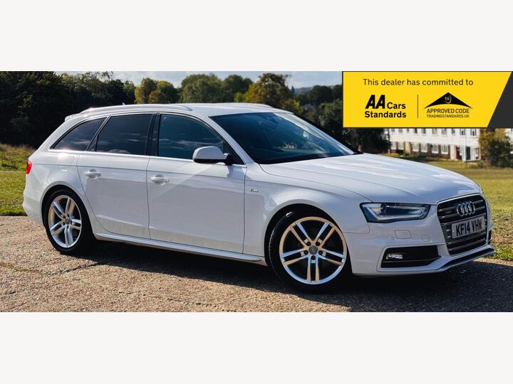 Audi A4 Avant 2.0 TFSI S Line S Tronic Quattro (s/s)