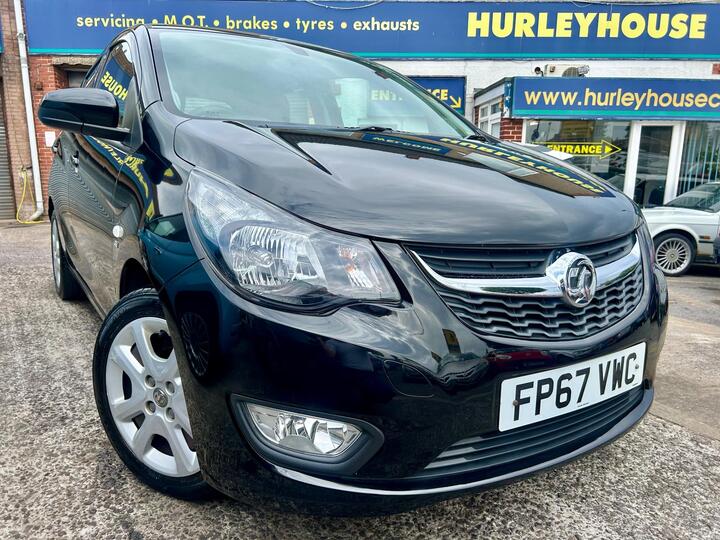 Vauxhall Viva 1.0i SE Euro 6 5dr (a/c) Vauxhall Viva 1.0i SE Euro 6 5dr (a/c)