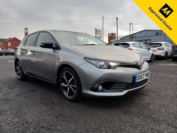 Toyota AURIS 1.8 VVT-h GB25 CVT Euro 6 (s/s) 5dr (Safety Sense) Toyota AURIS 1.8 VVT-h GB25 CVT Euro 6 (s/s) 5dr (Safety Sense)