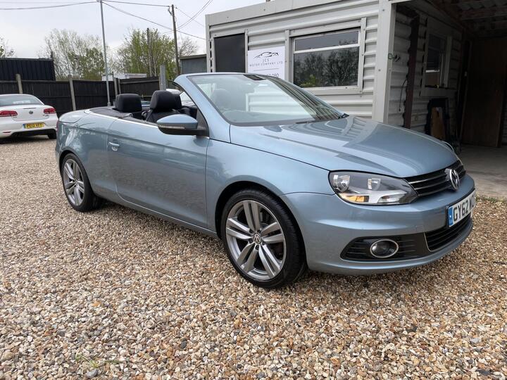 Volkswagen Eos 2.0 TDI BlueMotion Tech Sport Cabriolet DSG Euro 5 (s/s) 2dr