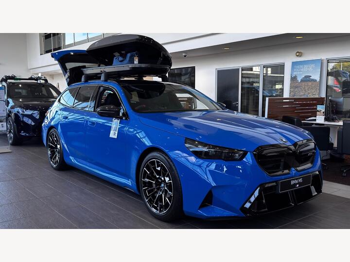 BMW M5 4.4 22.1kWh Touring Steptronic XDrive Euro 6 (s/s) 5dr