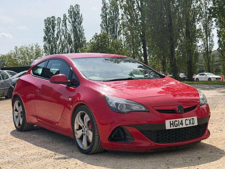Vauxhall Astra GTC 2.0T VXR Euro 5 (s/s) 3dr Vauxhall Astra GTC 2.0T VXR Euro 5 (s/s) 3dr
