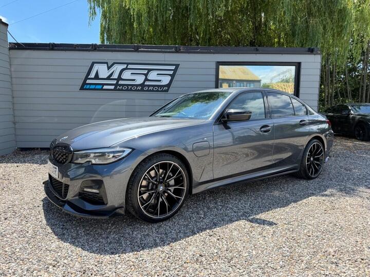 BMW 3 SERIES 2.0 330e 12kWh M Sport Auto Euro 6 (s/s) 4dr