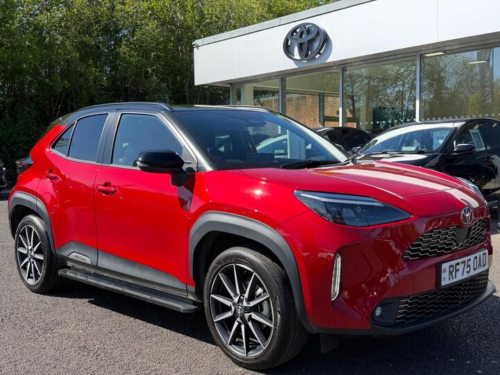Toyota Yaris Cross 1.5 VVT-h GR SPORT E-CVT Euro 6 (s/s) 5dr Toyota Yaris Cross 1.5 VVT-h GR SPORT E-CVT Euro 6 (s/s) 5dr
