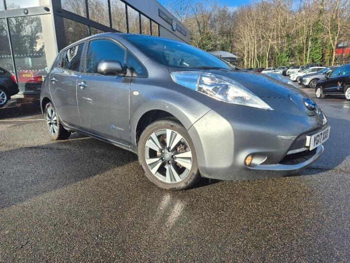 Nissan Leaf 30kWh Tekna Auto 5dr