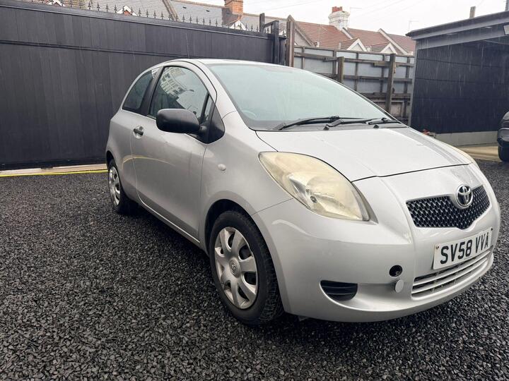 Toyota Yaris 1.0 VVT-i T2 3dr