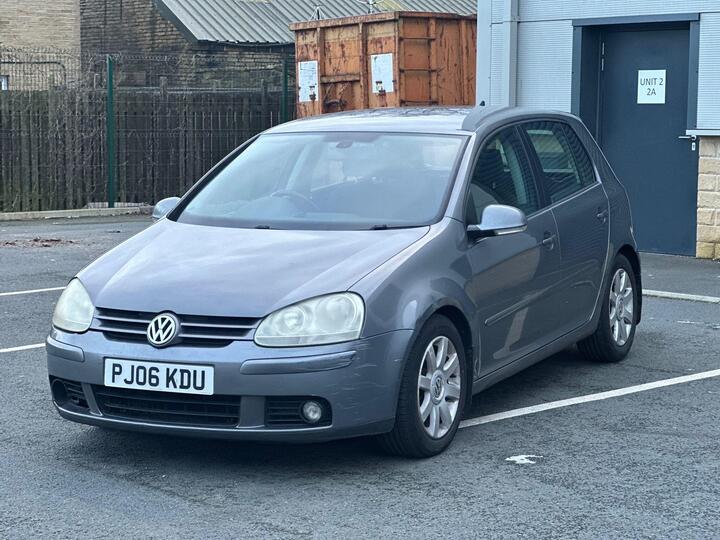 Volkswagen Golf 2.0 TDI GT DSG 5dr