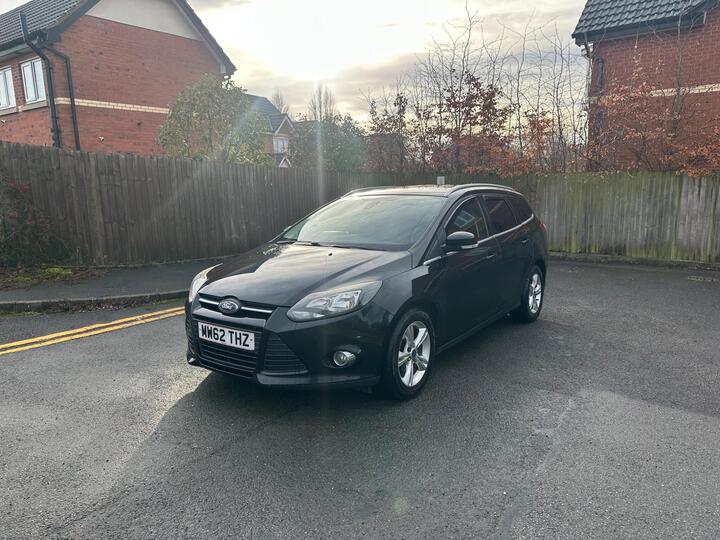 Ford Focus 1.6 Zetec Powershift Euro 5 5dr