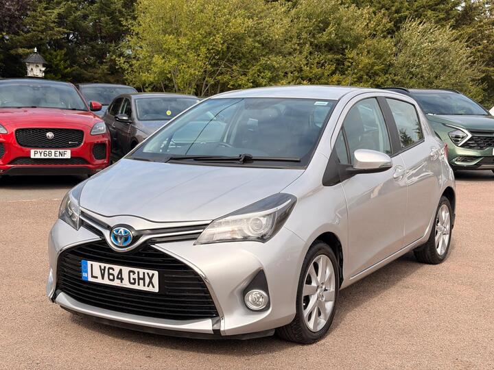Toyota Yaris 1.5 VVT-h Excel E-CVT Euro 6 5dr (15in Alloy)