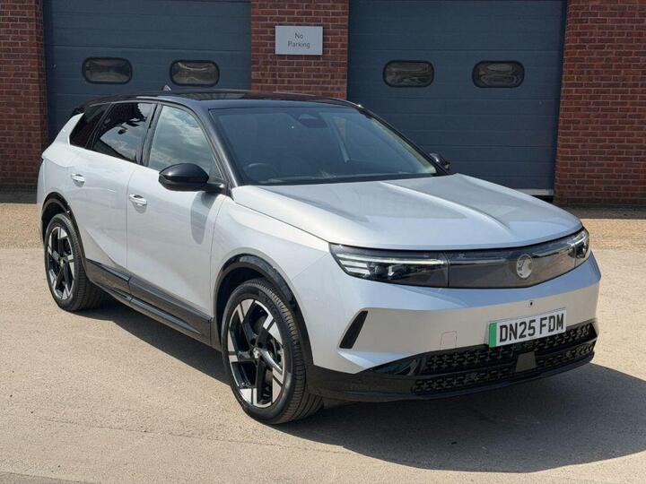 Vauxhall Grandland 73kWh Ultimate Auto 5dr Vauxhall Grandland 73kWh Ultimate Auto 5dr