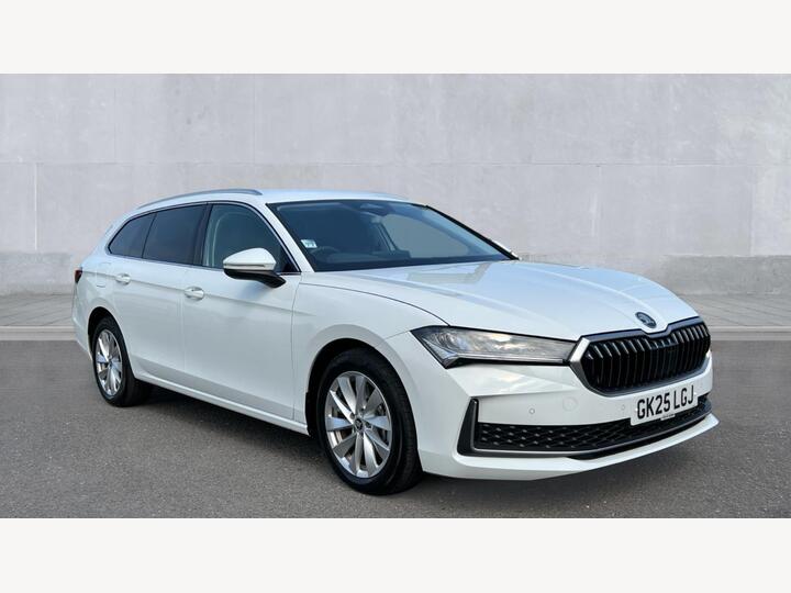 Skoda Superb 1.5 TSI IV 25.7kWh SE Technology DSG Euro 6 (s/s) 5dr Skoda Superb 1.5 TSI IV 25.7kWh SE Technology DSG Euro 6 (s/s) 5dr