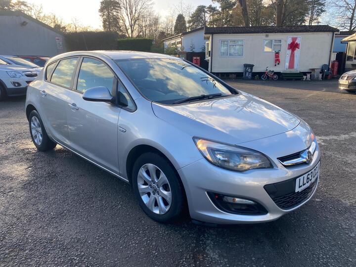 Vauxhall Astra 1.4 16v Design Euro 5 5dr