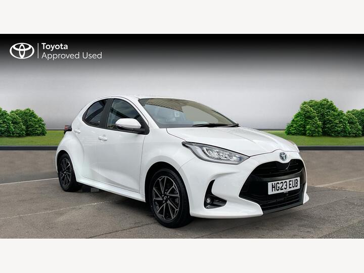 Toyota Yaris 1.5 VVT-h Design E-CVT Euro 6 (s/s) 5dr