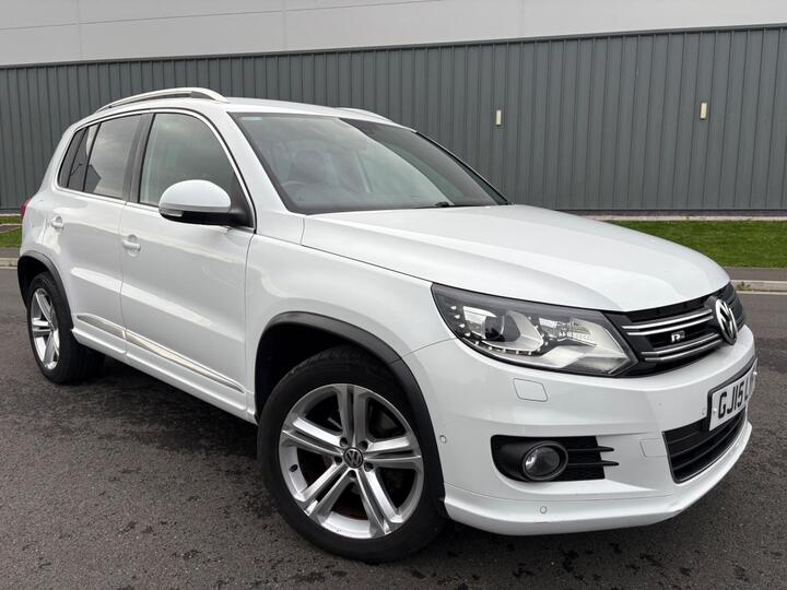 Volkswagen Tiguan 2.0 TDI BlueMotion Tech R-Line DSG 4WD Euro 5 (s/s) 5dr (Nav)