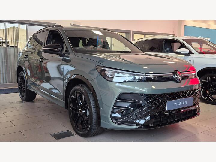 Volkswagen Tiguan 1.5 ETSI MHEV Black Edition DSG Euro 6 (s/s) 5dr