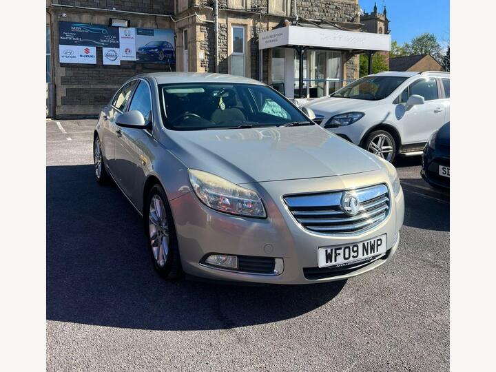 Vauxhall Insignia 2.0 CDTi Exclusiv Euro 5 5dr Vauxhall Insignia 2.0 CDTi Exclusiv Euro 5 5dr