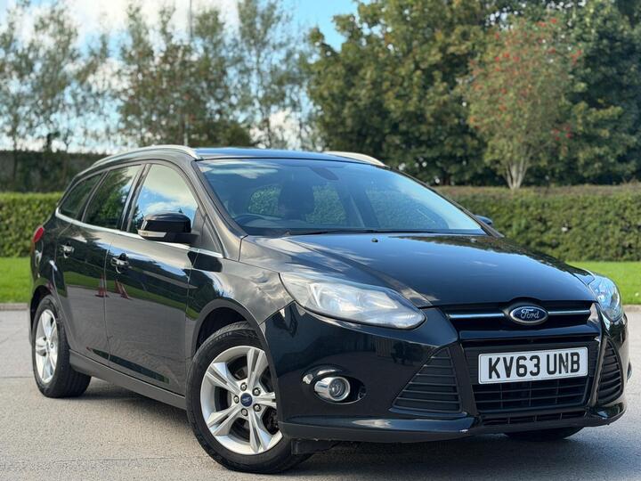Ford Focus 1.0T EcoBoost Zetec Euro 5 (s/s) 5dr