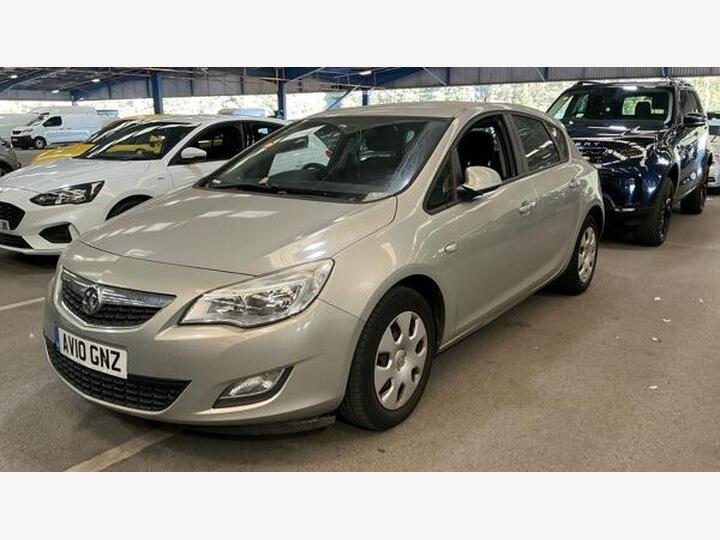 Vauxhall Astra 1.6 16v Exclusiv Euro 5 5dr