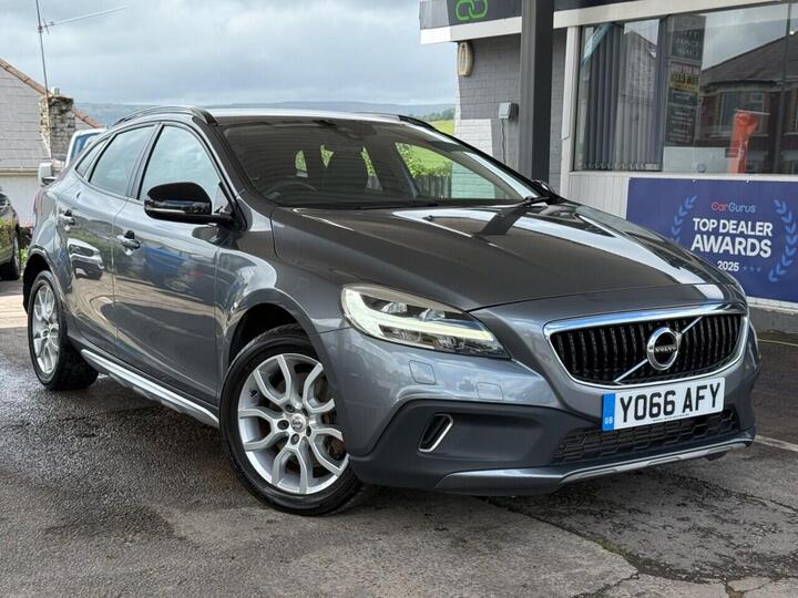 Volvo V40 CROSS COUNTRY 2.0 T3 Pro Euro 6 (s/s) 5dr