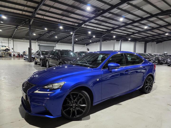 Lexus IS 2.5 300h F Sport E-CVT Euro 5 (s/s) 4dr