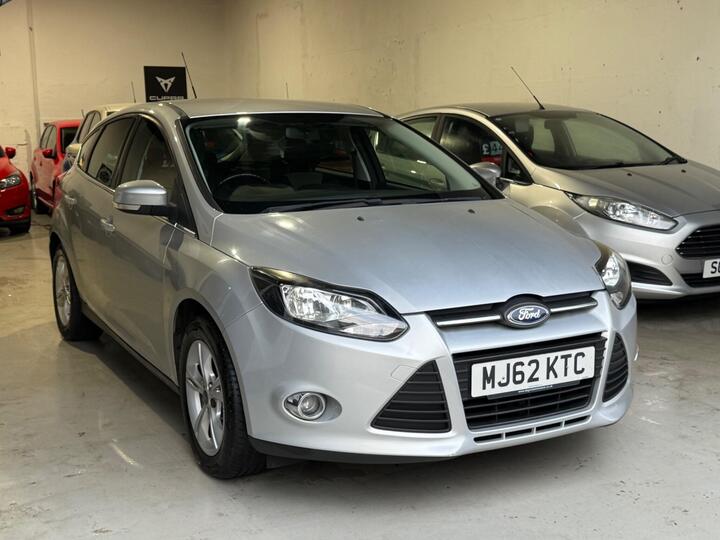 Ford Focus 1.6 Zetec Euro 5 5dr