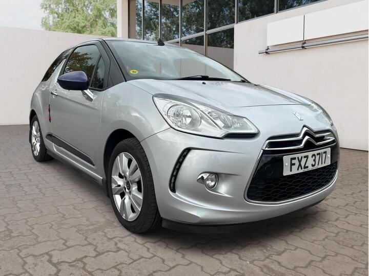 Citroen DS3 Cabrio 1.6 VTi DStyle Auto Euro 5 2dr Citroen DS3 Cabrio 1.6 VTi DStyle Auto Euro 5 2dr